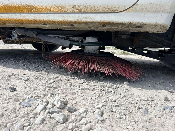 2017-chevrolet-silverado-image-21