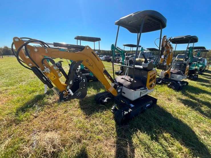 unused-cfg-xz20r-mini-excavator-image-1