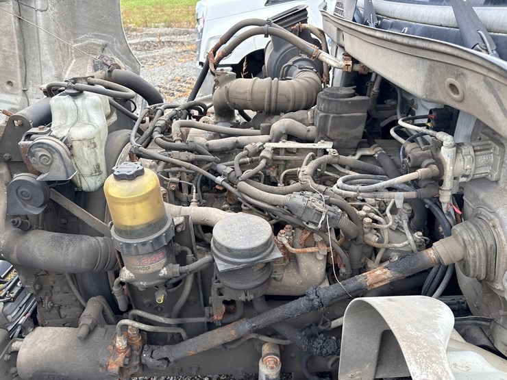 2016-hino-258-image-9