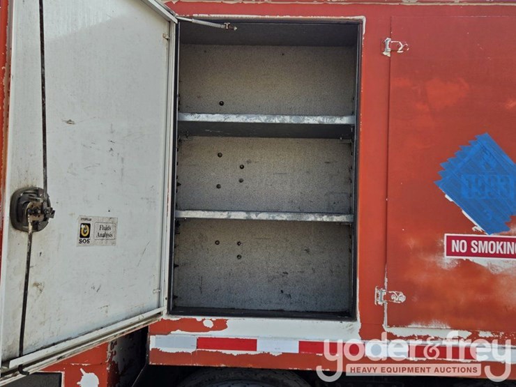 2009-international-7300-image-19