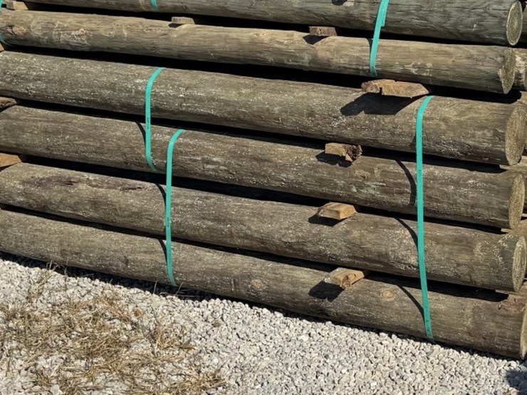 #13005-•-(28)-treated-wood-post-6"x8'-image-1