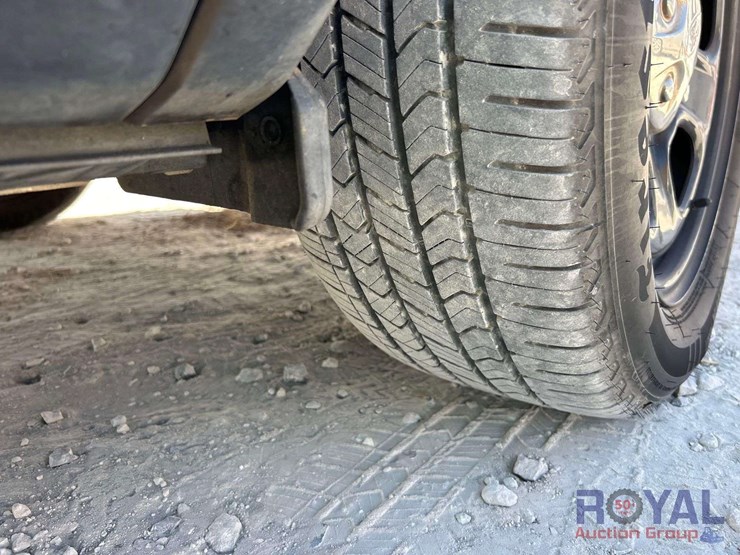 2018-ford-explorer-image-23