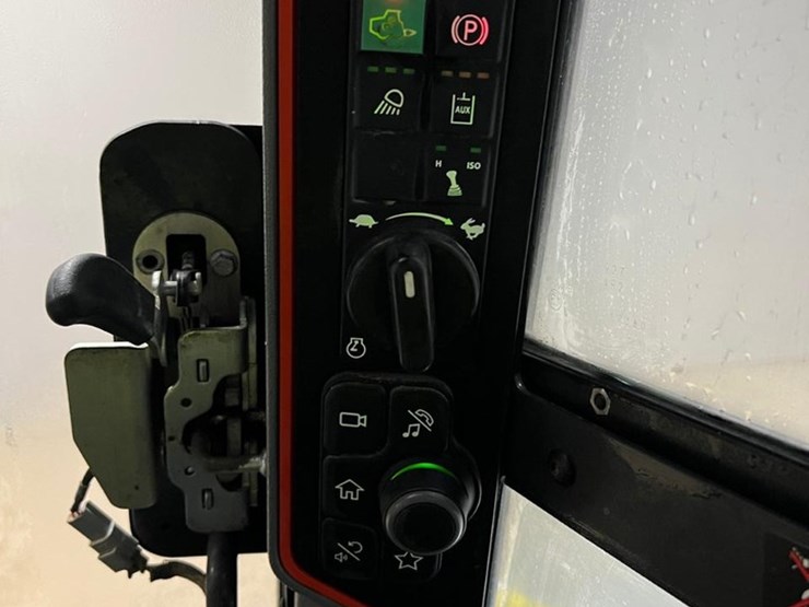 2023-bobcat-t66-image-25