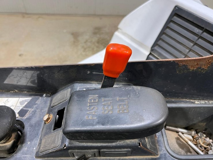 2021-bobcat-l28-image-23