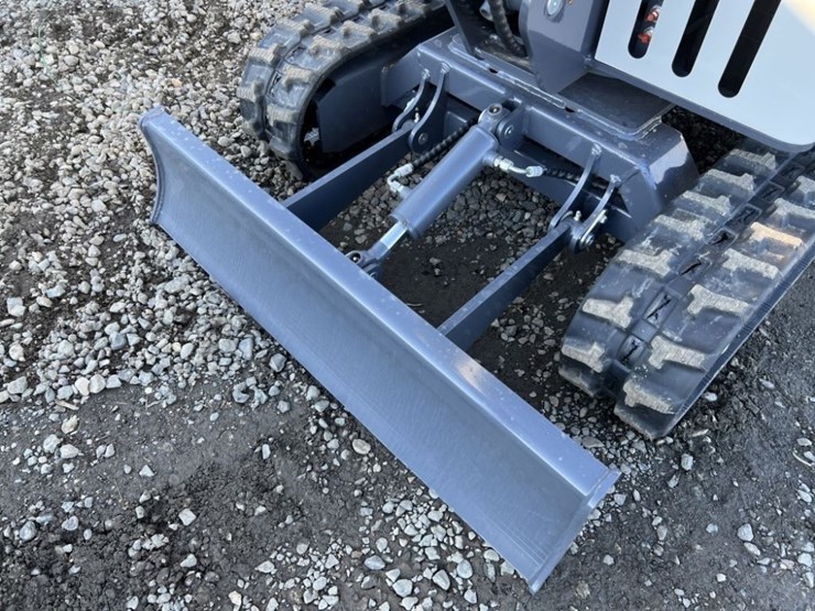 2025-battler-et15h-6-mini-hydraulic-excavator-image-14