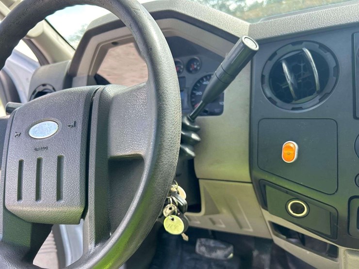 2008-ford-f350-image-15