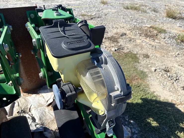 #26205-•-john-deere-late-style-planter-parts-inv#-26205-image-6