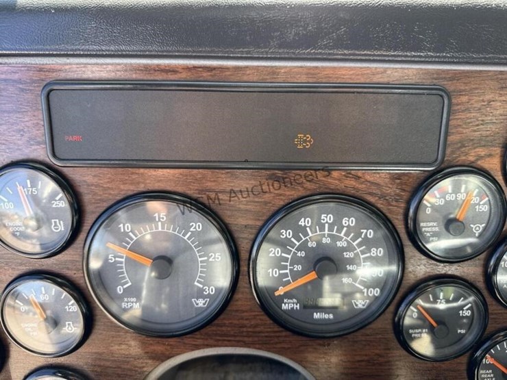 2013-western-star-4900-image-23