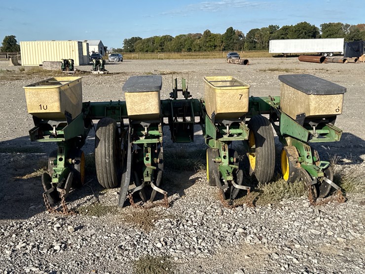 john-deere-7300-image-5