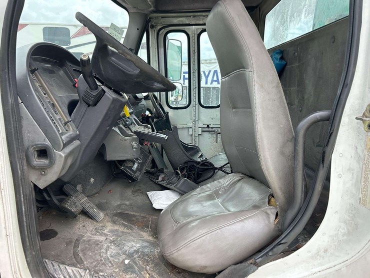 2007-freightliner-m2-106-medium-duty-pac-man-rl10-10-cuyd-refuse-garbage-truck-image-16