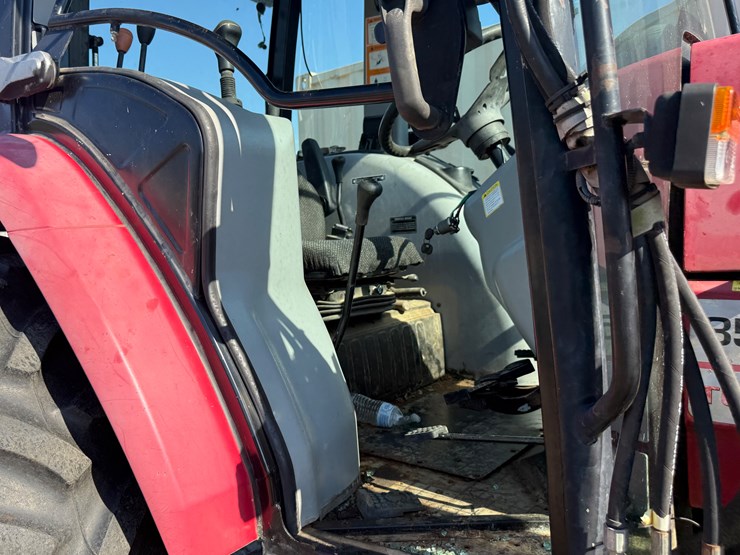 mahindra-8560-image-24