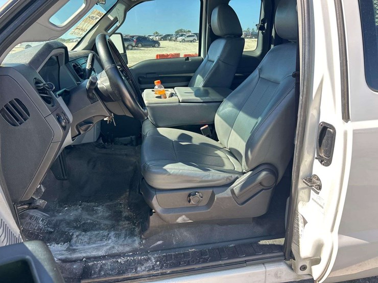 2015-ford-f350-image-14