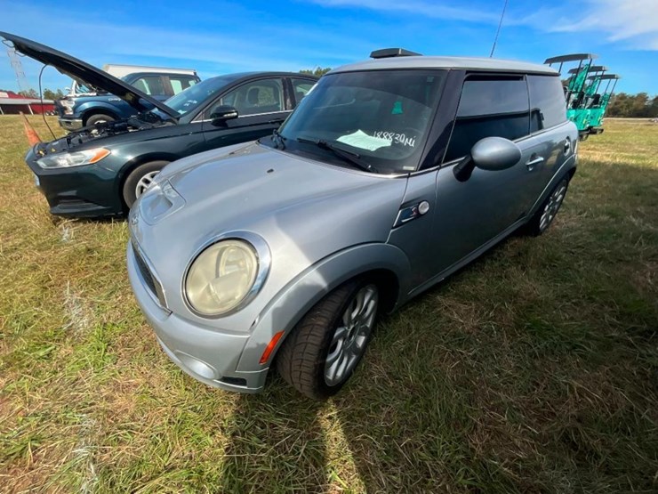 2009-mini-cooper-s-(6-spd,-miles-read-188830,-image-3
