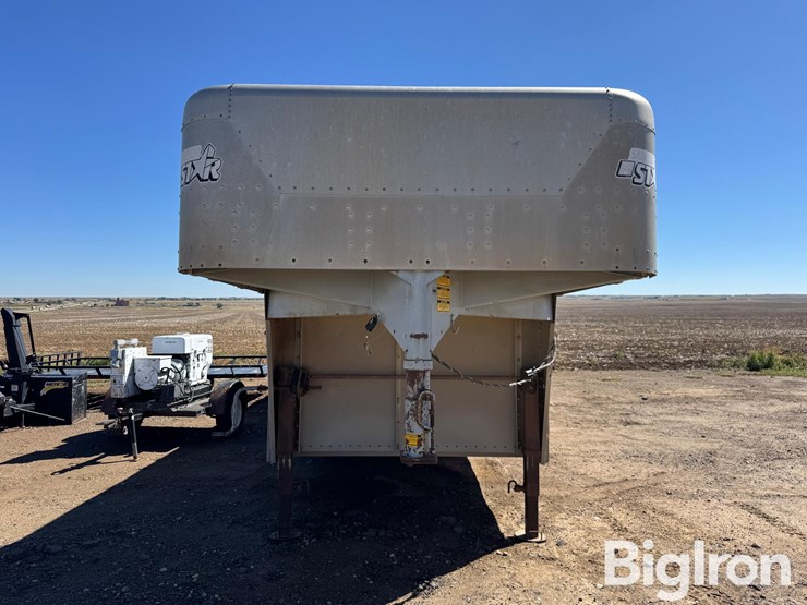 1993-wilson-livestock-trailer-image-2