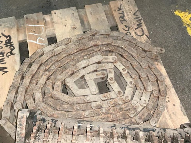#174-•-log-deck-chains-and-roller-image-4