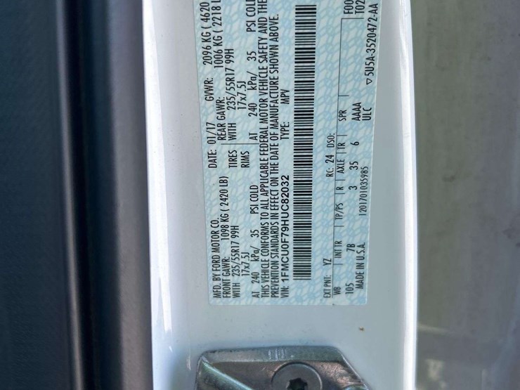 2017-ford-escape-image-5