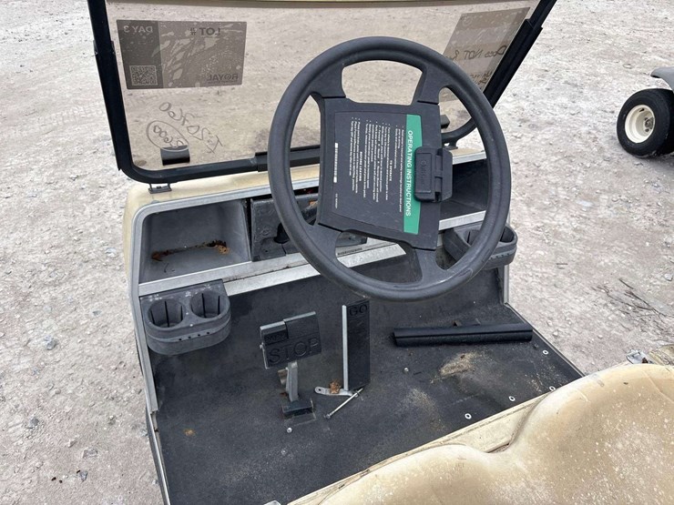 2007-club-car-cart-image-10