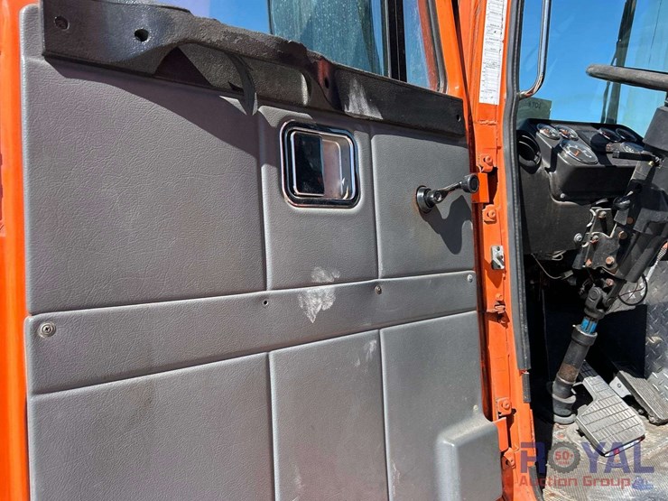 2019-autocar-xpeditor-image-9