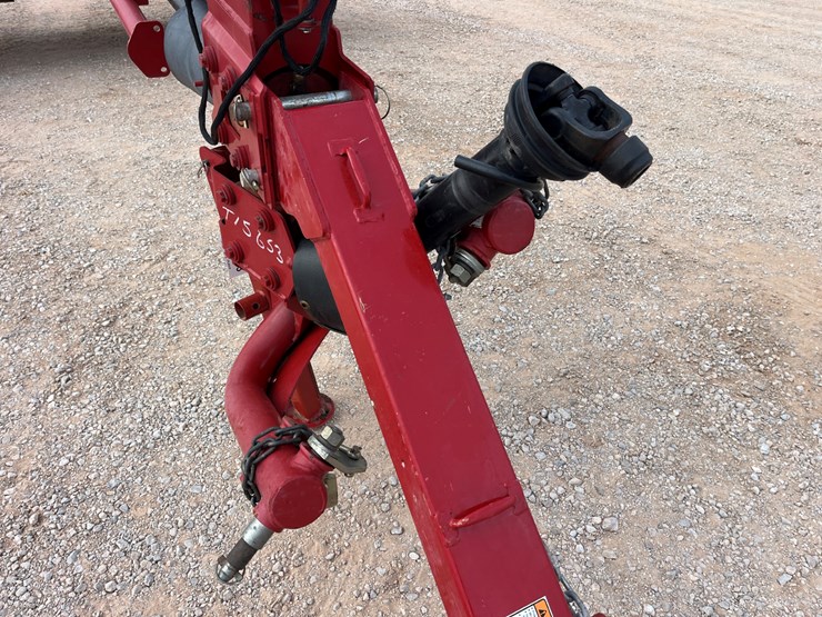 2014-new-holland-313-image-3