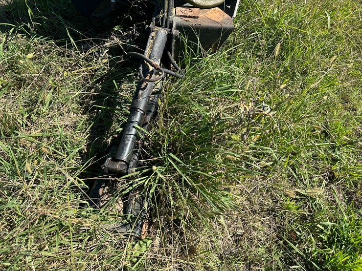 #32227-•-kelley-mfg-b70-backhoe-attachment-image-8