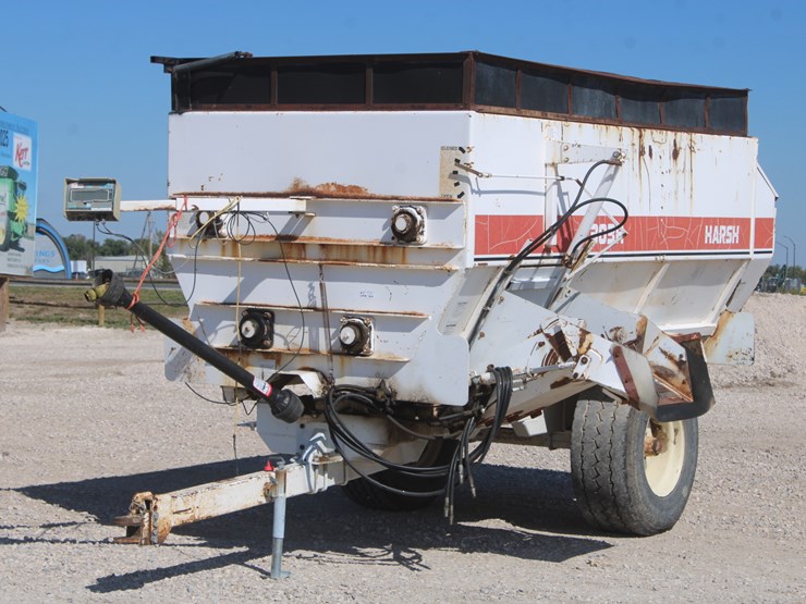 #2044-•-#2044---harsh-303h-feed-mixer-wagon-image-1