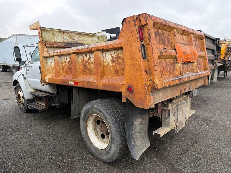 2004-ford-f650-image-4