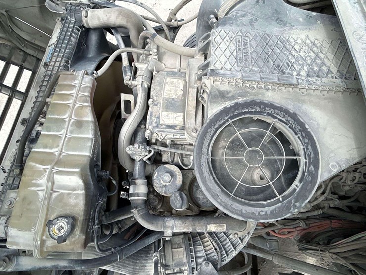 2015-freightliner-cascadia-125-image-9