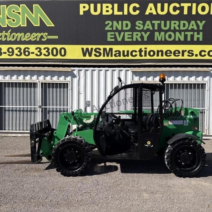 2017 Genie Telescopic Material Handler