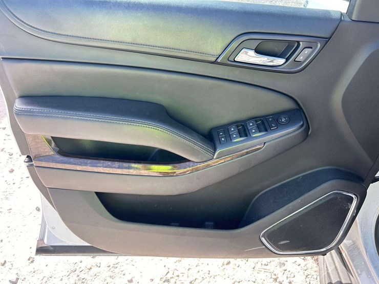 2018-chevrolet-tahoe-image-11