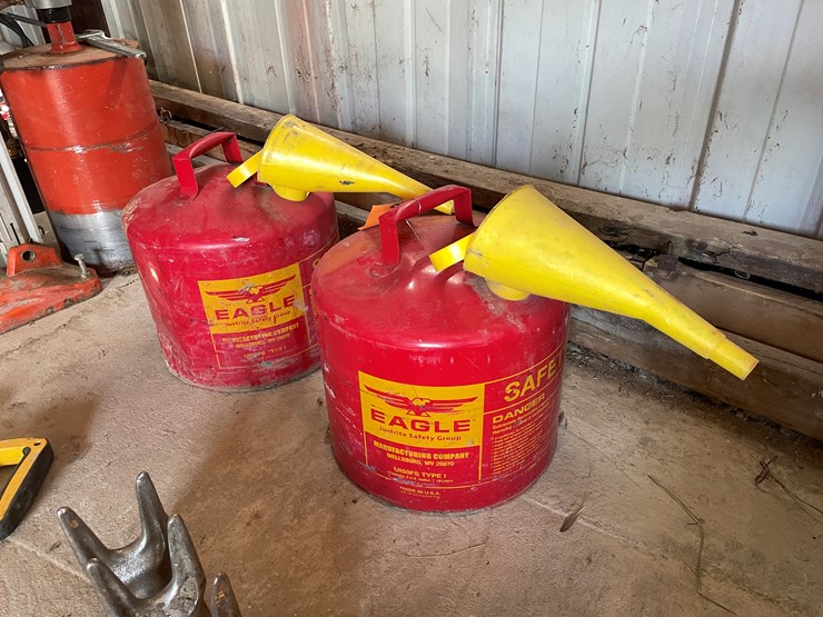 #1072-•-(2)-eagle-steel-gas-cans-image-1