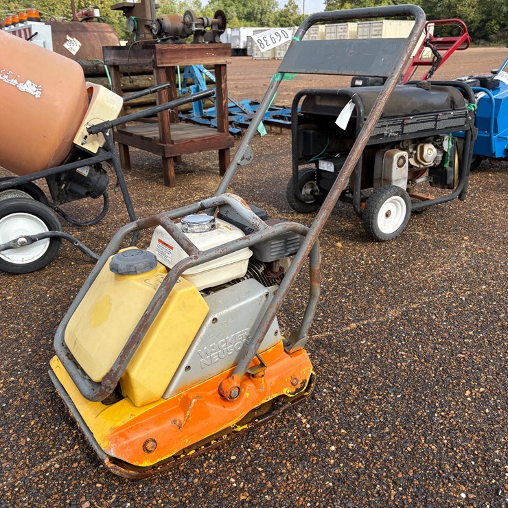 #6938 • Vibrator Plate