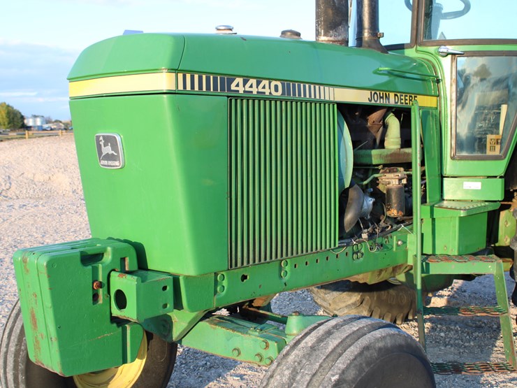 john-deere-4440-image-20