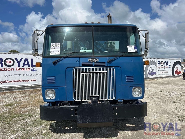 2005-autocar-wxr-heil-rear-loader-garbage-truck-image-20