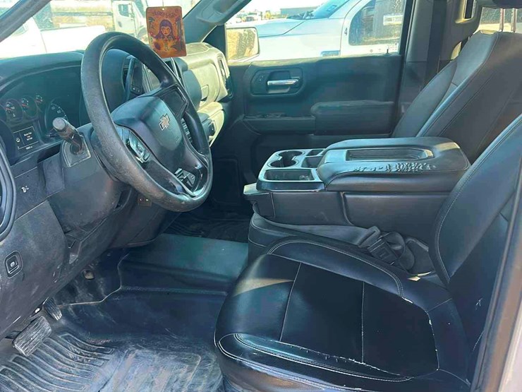 2020-chevrolet-silverado-image-6