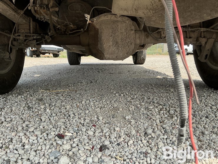 2016-ford-f150-image-16