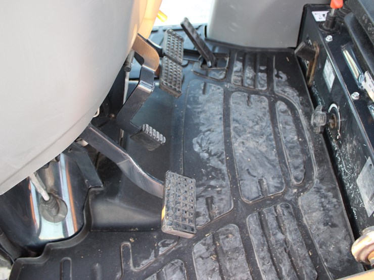 massey-ferguson-4610-image-87