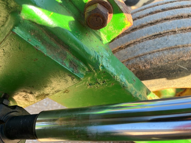 1995-john-deere-630-image-16