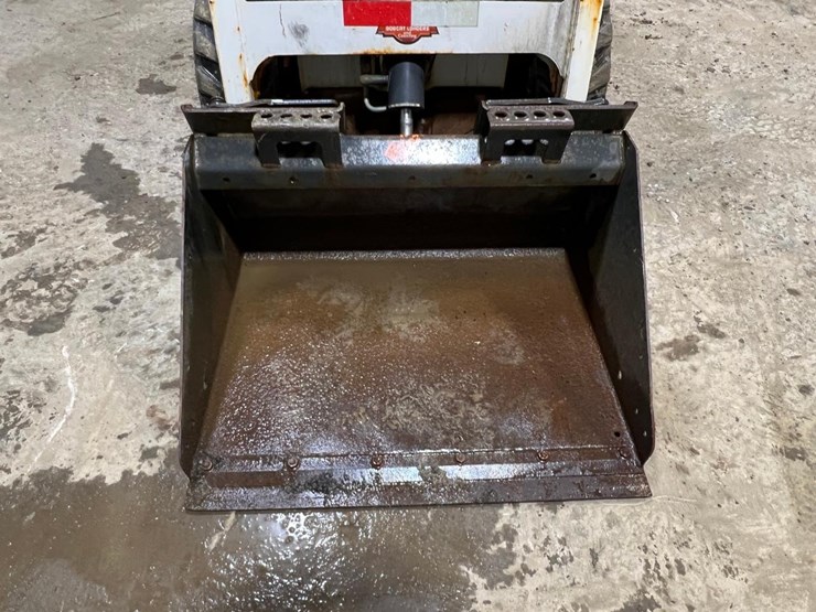 2014-bobcat-s70-image-9