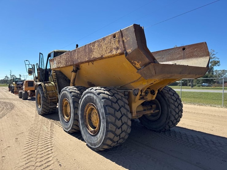 2007-caterpillar-725-image-2