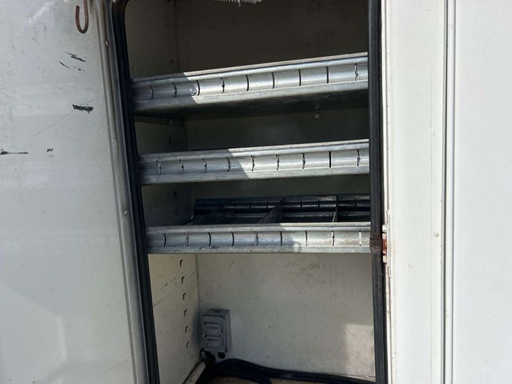 2007-gmc-c8500-altec-dm47-47ft-digger-derrick-truck-image-18