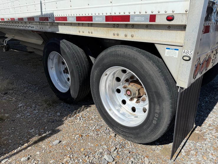 2018-wilson-hopper-bottom-image-17