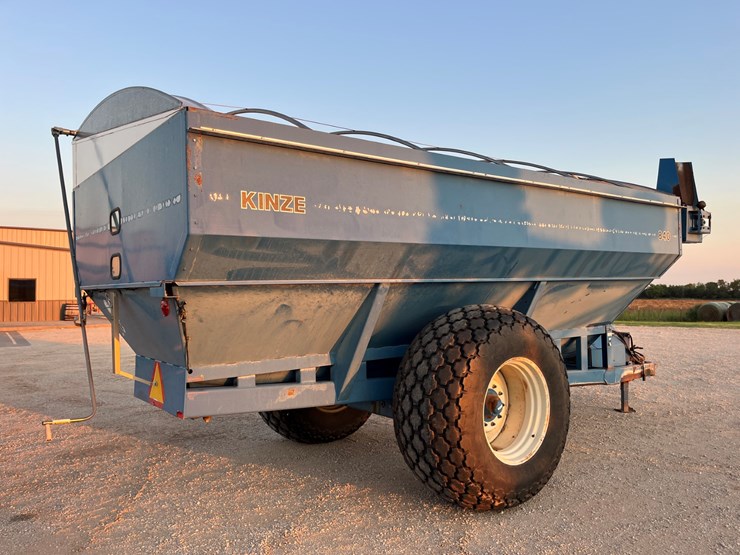 1997-kinze-840-image-6