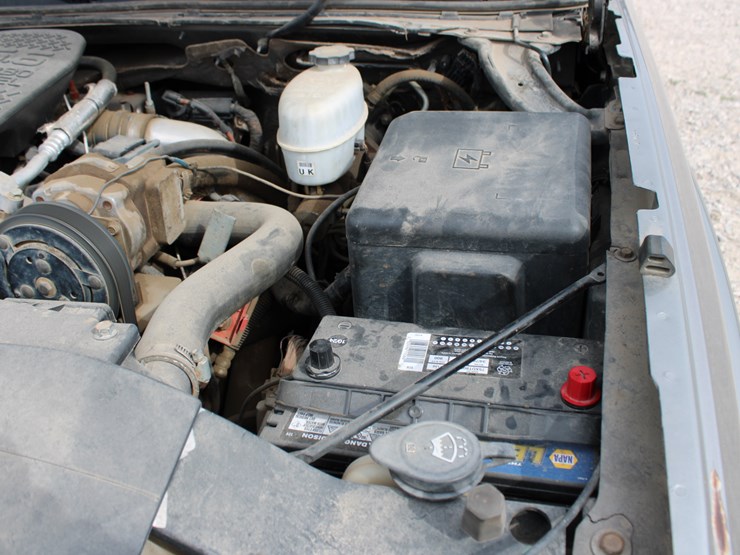 2006-chevrolet-3500-image-38