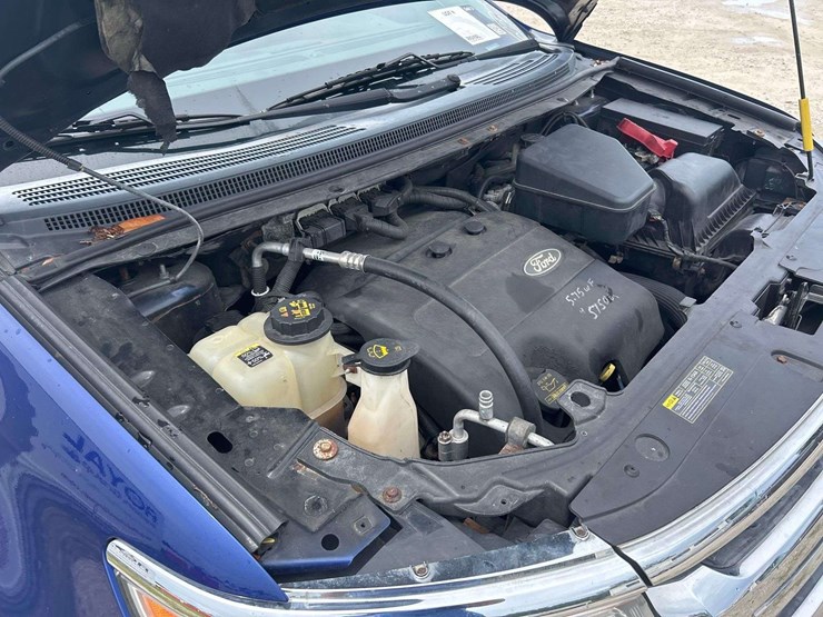 2013-ford-edge-image-8