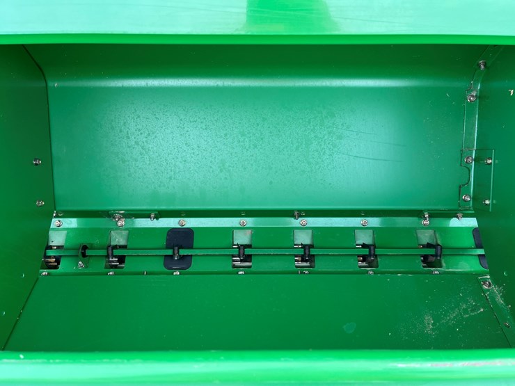 2010-john-deere-bd1113-image-15