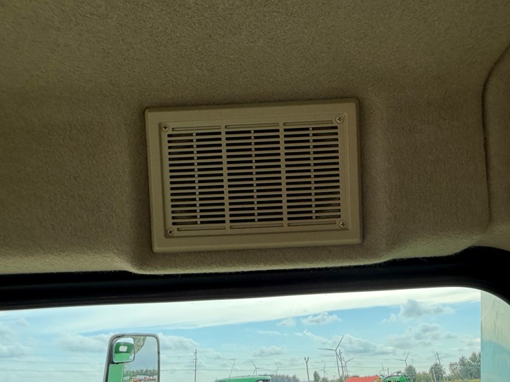 2003-john-deere-9760-sts-image-145