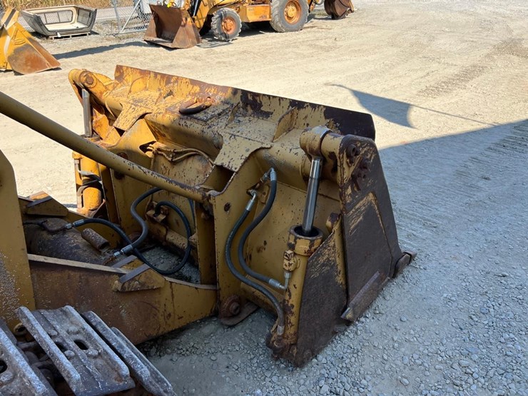 caterpillar-935b-image-24