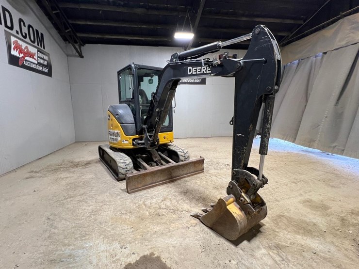 2015-deere-35g-image-7