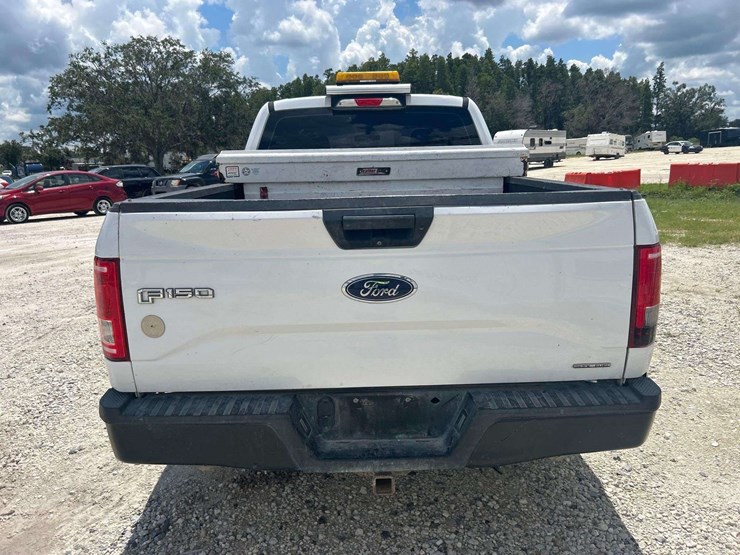 2017-ford-f150-image-25