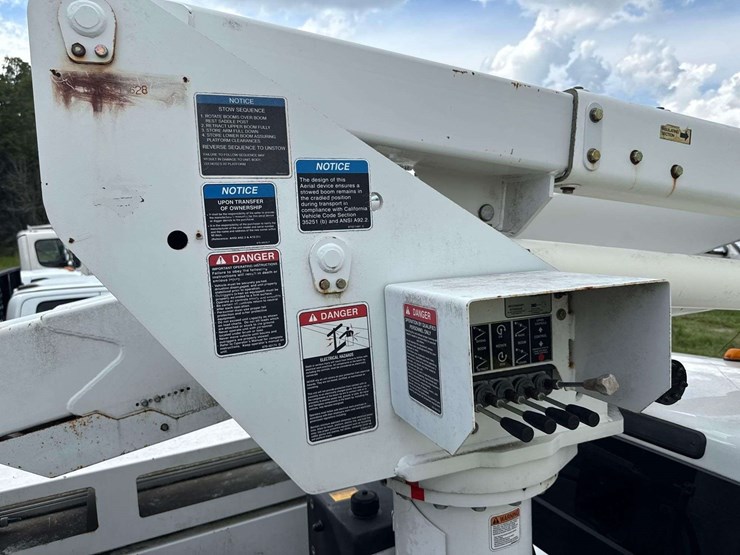 2016-ford-f550-image-13